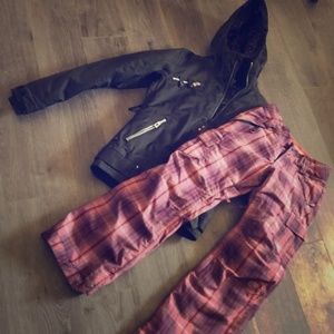 Ride snowboard jacket and cargo pants